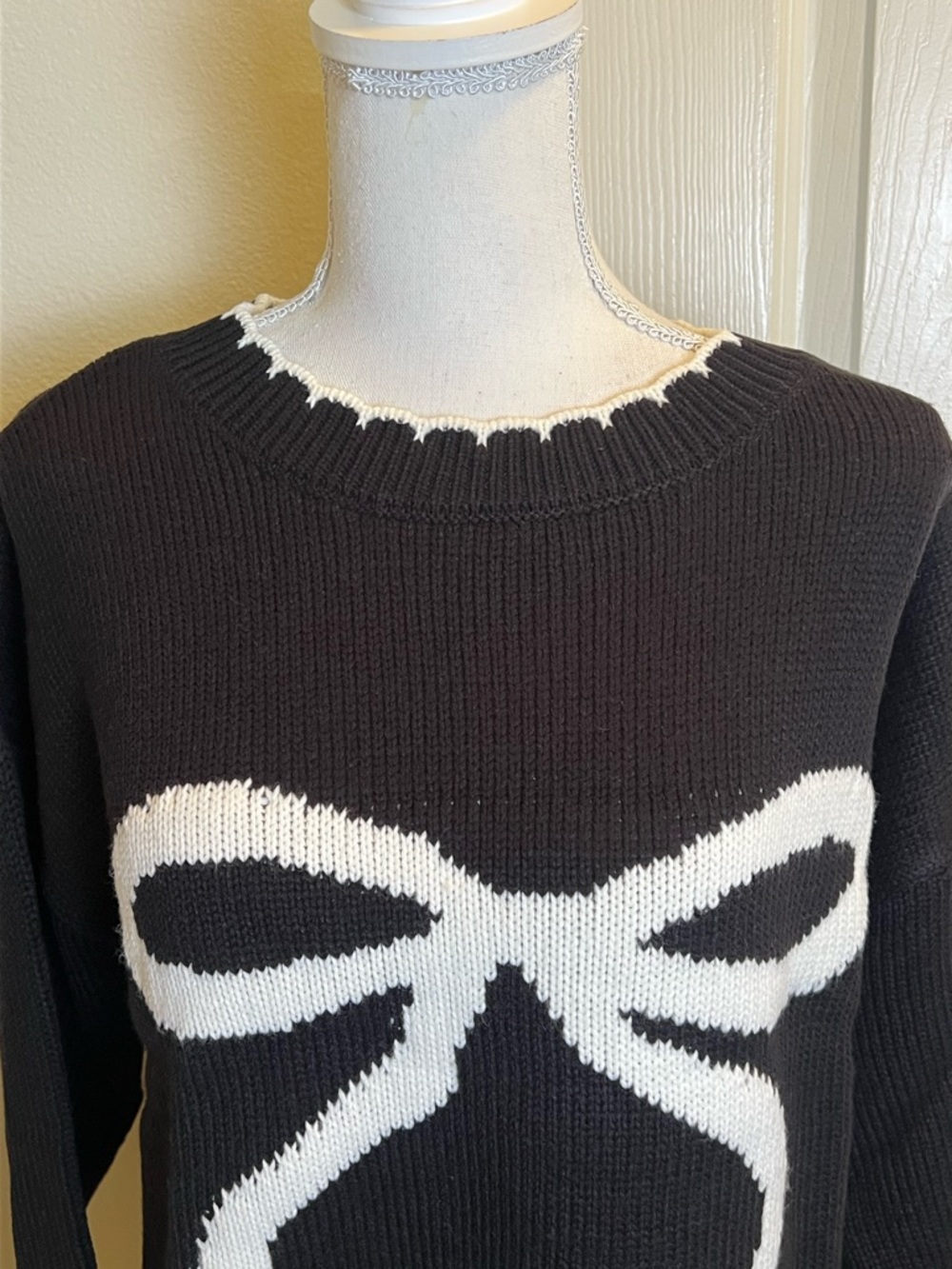CATO Bow Graphic Sweater - Picture 2 of 11